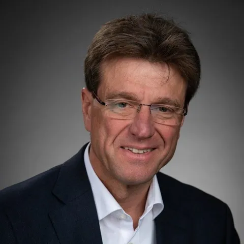 Dr.-Ing. Michael Hortmann - Ansys, Inc.